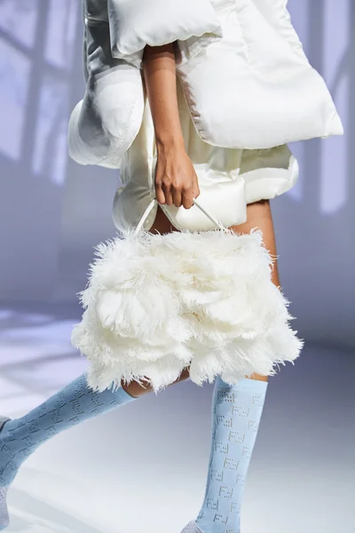 Look 96
